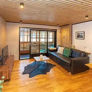  Apartment Cozy, Modern And Chic Mit Bergblick